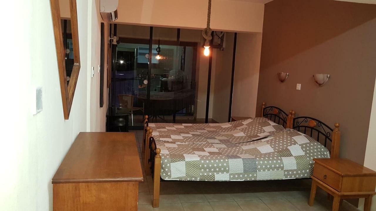 Pomelo Apartments Aya Napa Dış mekan fotoğraf